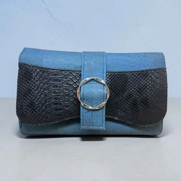 Sac à main femme bleu texturé en liège végétal – Création artisanale française