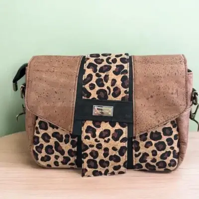 KEYLA création en liège pour salon