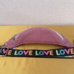 sac banane liège rose dessus